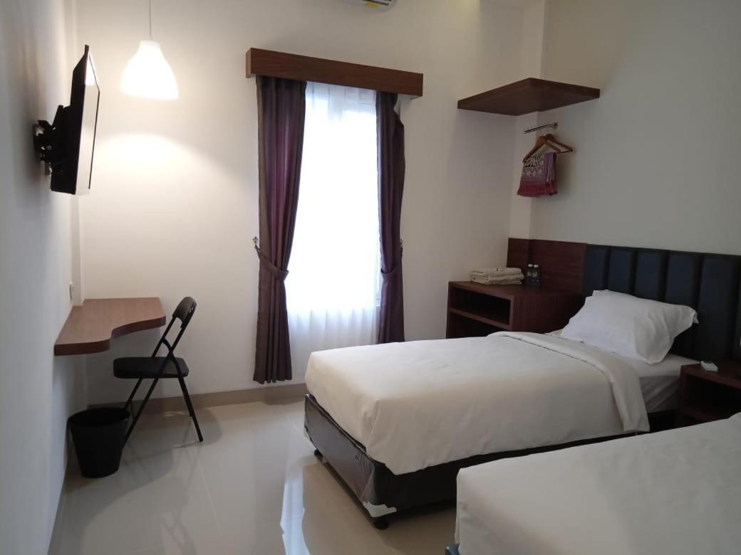 Alzara Hotel Syariah Wonosari Kültér fotó
